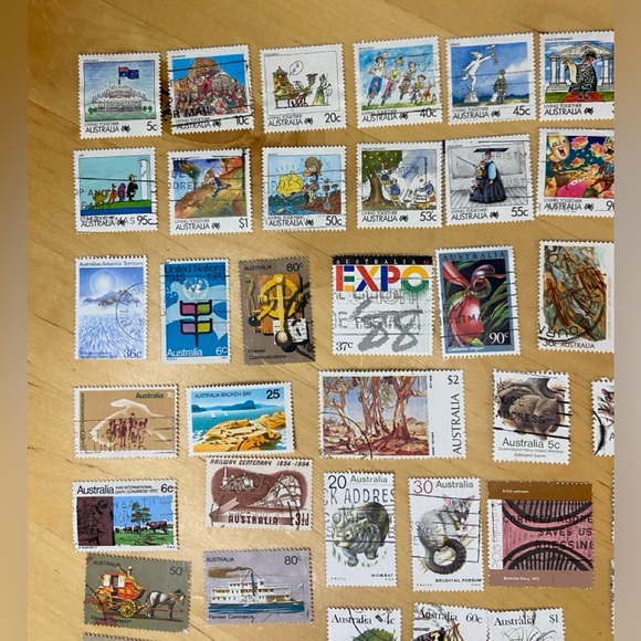 Vintage Australia Postage Stamps (1950-1980’s) - Picture 5 of 5